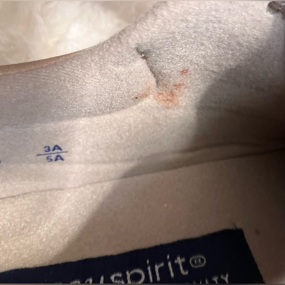 EUC Easy Spirit Women's Tan Beige Lace-Up Sneaker Flats Size 9 - Picture 3 of 10